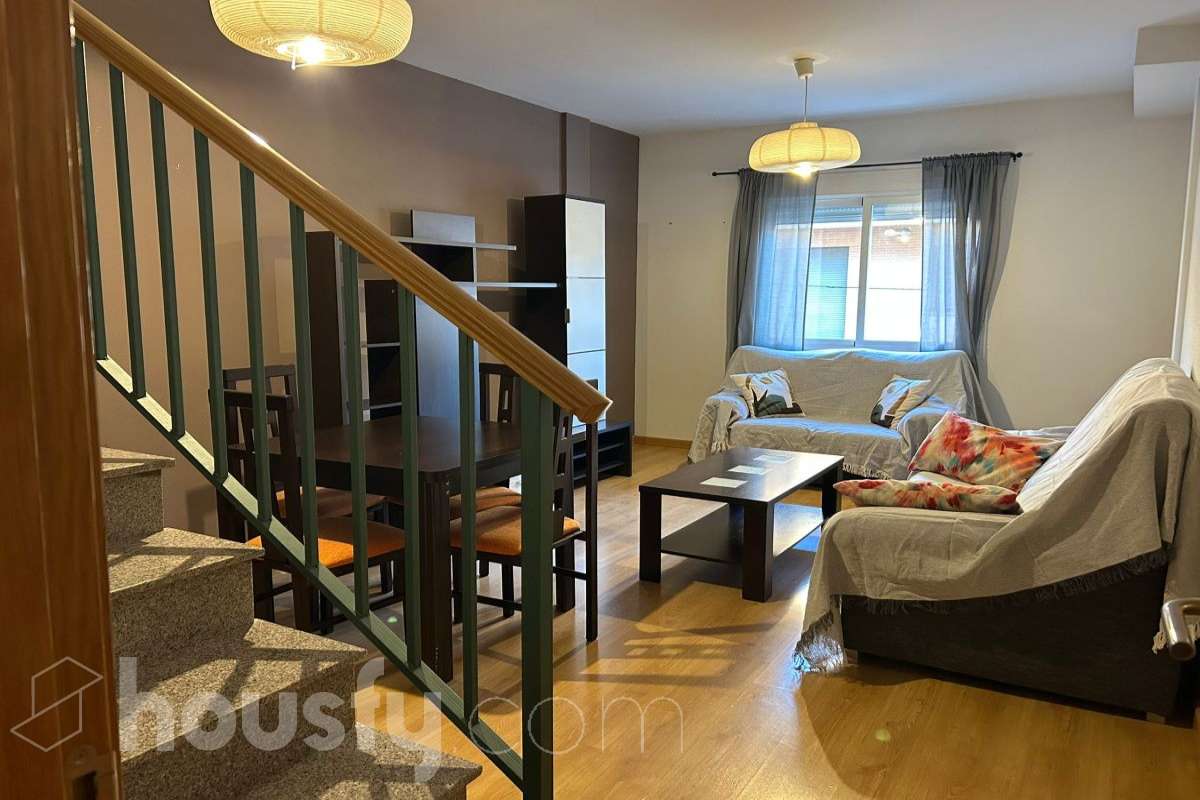 Dúplex en alquiler en Calle Extremadura,  Ciudad Real-0