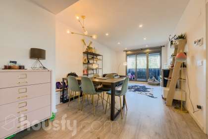 Piso en venta en Carrer Can Trias, Santa Eulàlia, L'Hospitalet de Llobregat-0