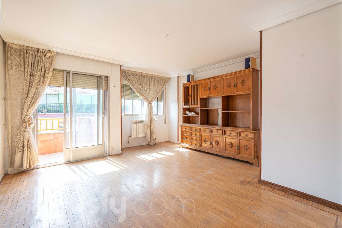Piso en venta en Calle Nueva del Carmen,  Valladolid-0