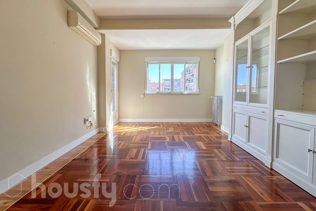 Piso en venta en Cl. Rio Rosas, Chamberí, Madrid-3
