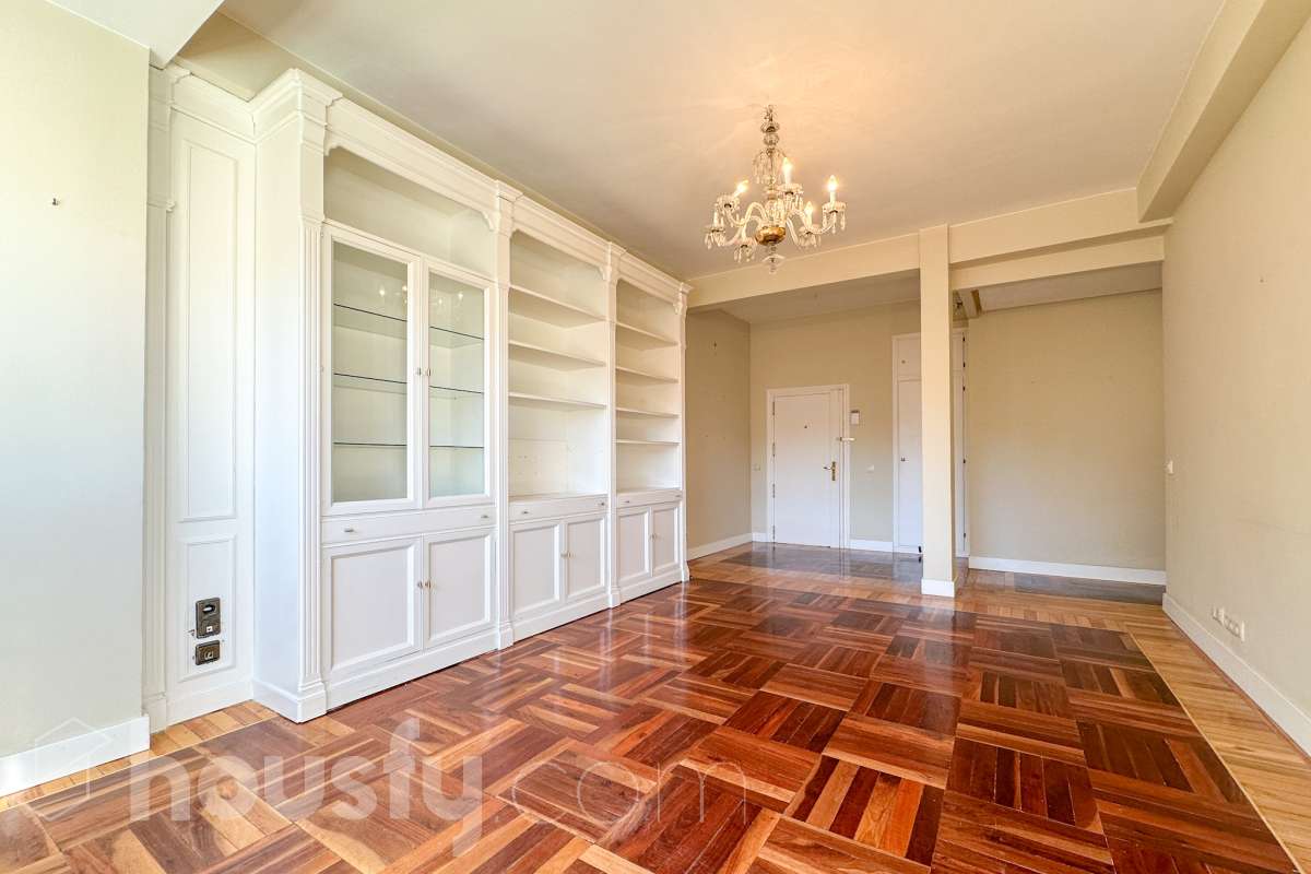 Piso en venta en Cl. Rio Rosas, Chamberí, Madrid-0