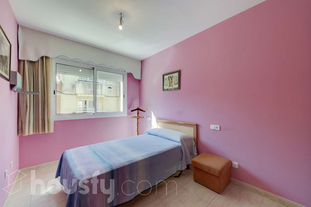 Piso en venta en Carrer de Segur,  Cubelles-1