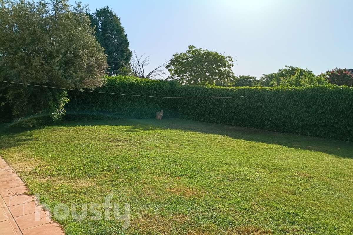 Casa en venta en Avd. De Enmedio,  Azuqueca de Henares-1