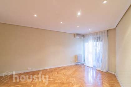 Piso en Calle Hermanos del Cristo