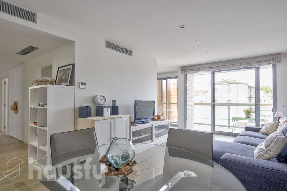 Piso en venta en CL MOSSEN MOLÉ,  Mataró-1