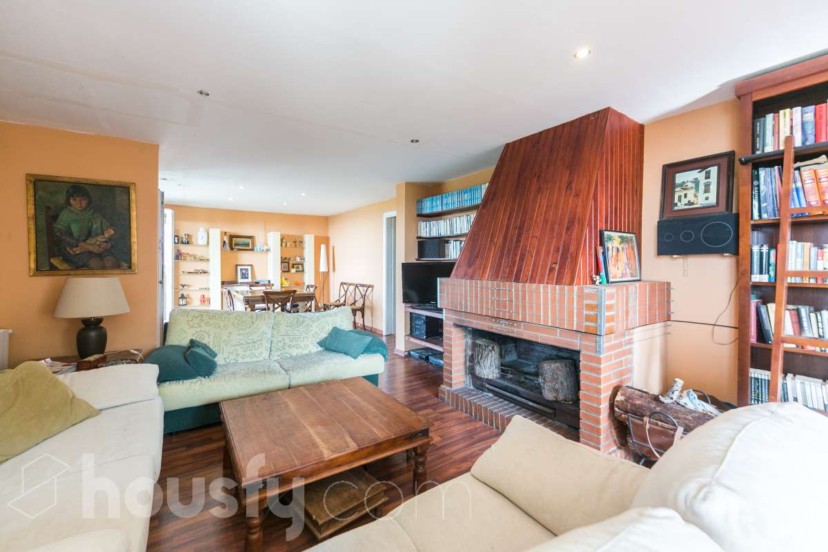 Casa en venta en Pz Vall de la Llacuna,  La Llacuna-1