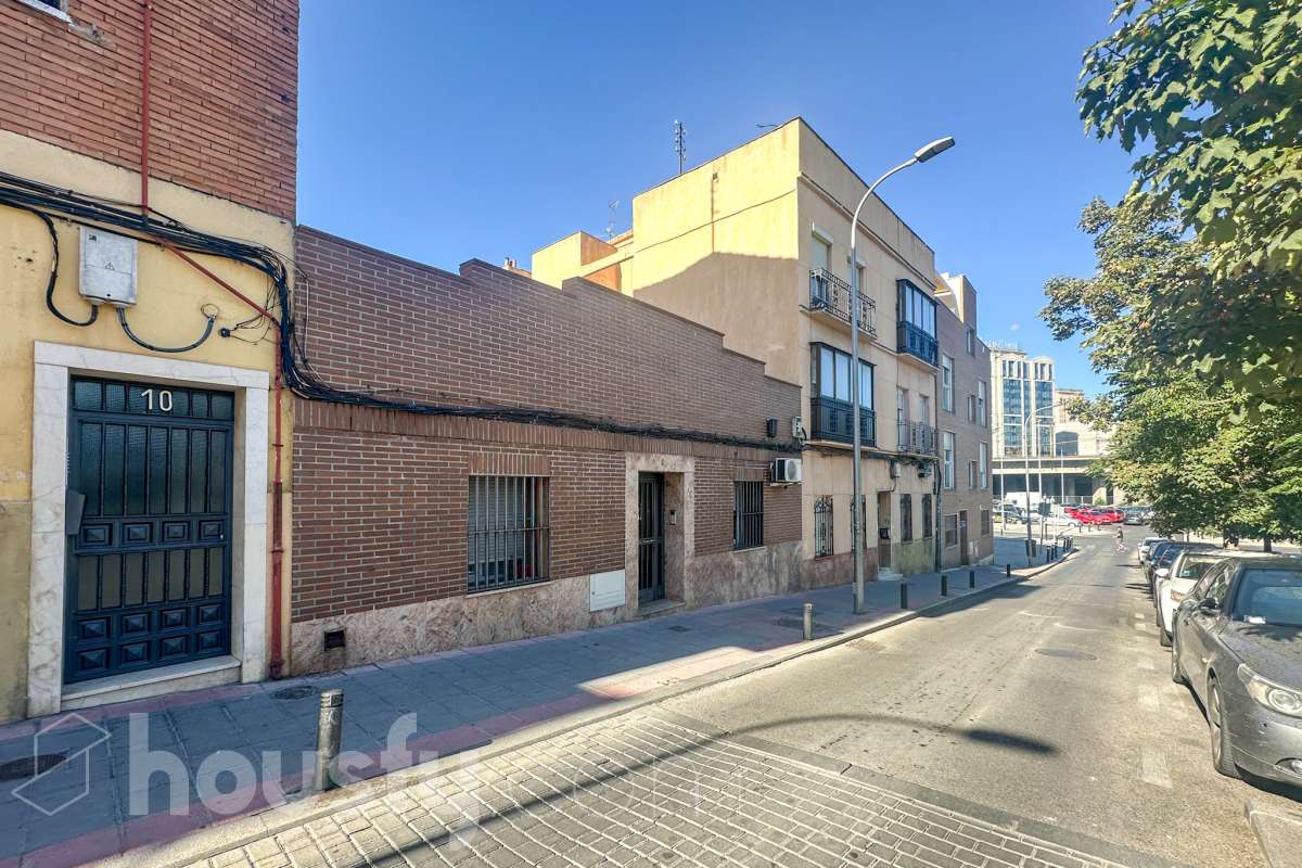 Piso en venta en Calle del Monte Perdido, Puente de Vallecas, Madrid-0