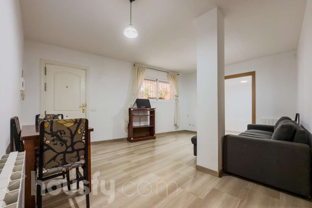 Piso en venta en carrer Josep Fiter,  Cornellà de Llobregat-4