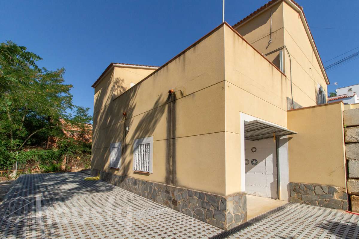 Casa en venta en Avinguda Rafael Albertí (Lloret Residencial),  Lloret de Mar-2