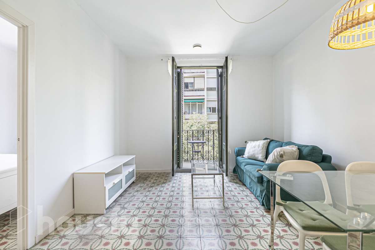 Piso en venta en Carrer de Casanova, Eixample, Barcelona-0