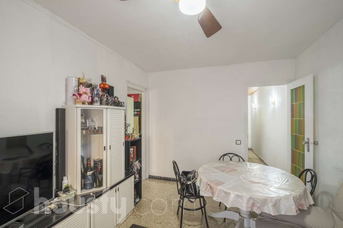 Piso en venta en Carrer de Joan Fiveller,  Cornellà de Llobregat-2