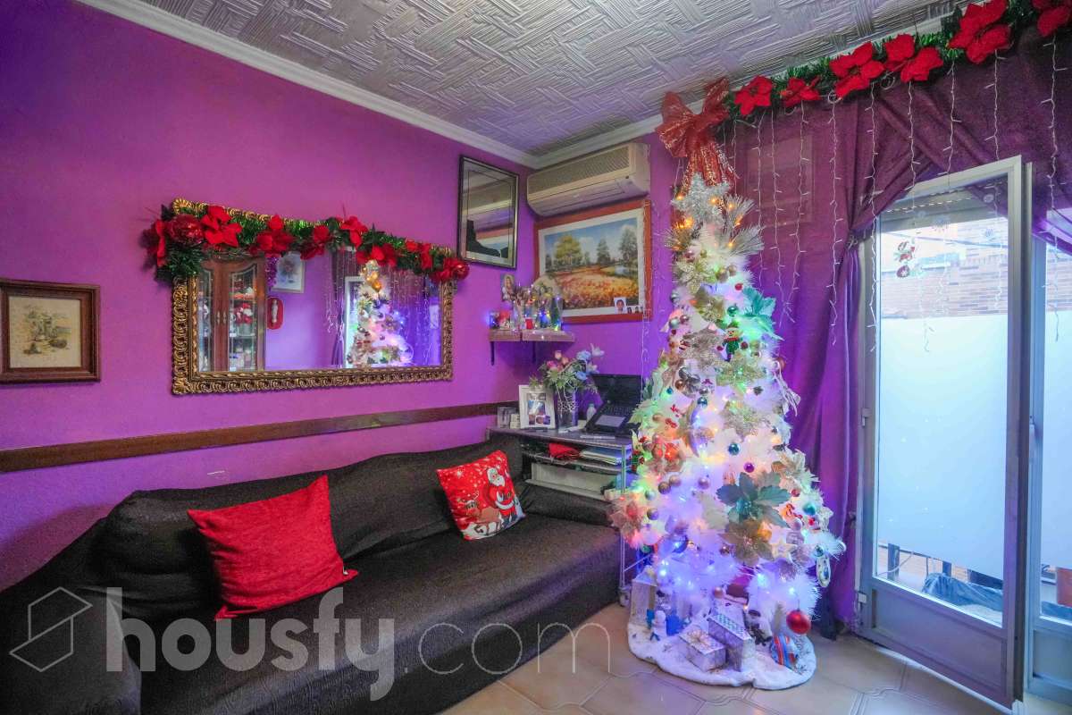 Piso en venta en Calle de Julia Mediavilla, Puente de Vallecas, Madrid-1