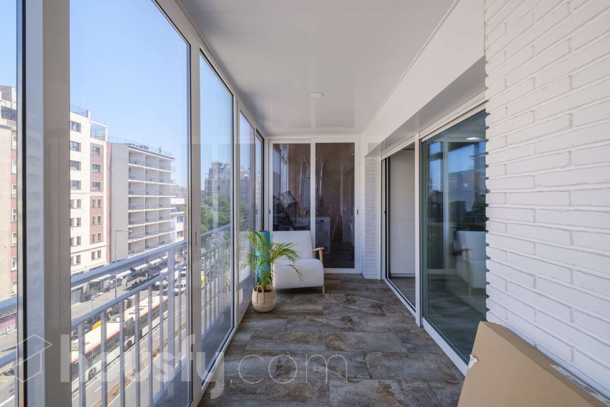 Piso en venta en Avinguda del Paral·lel, Sants-Montjuïc, Barcelona-1