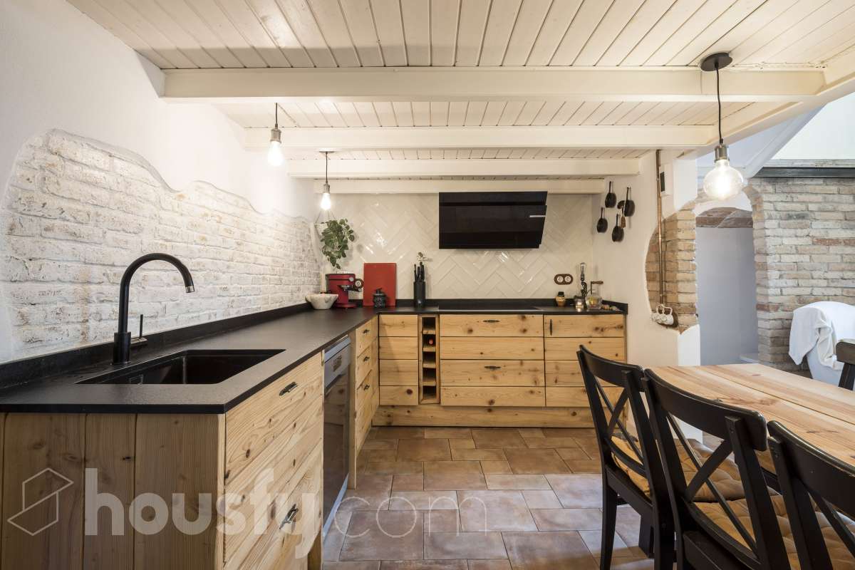 Casa en venta en Carrer de Bonaire,  Vilanova i la Geltrú-4