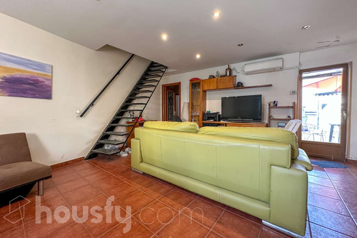 Casa en venta en Calle de Arnedillo, Fuencarral, Madrid-1