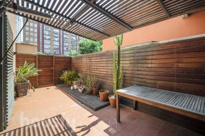 Piso en venta en Carrer Cristobal de Moura, Provençals del Poblenou, Barcelona-0