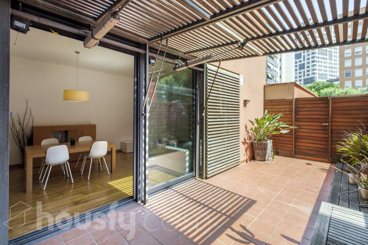 Piso en venta en Carrer Cristobal de Moura, Sant Martí, Barcelona-0