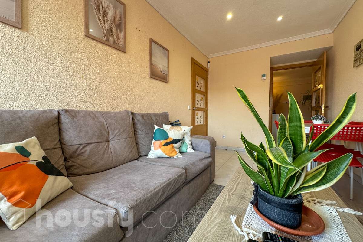 Piso en venta en Calle de Santiago Alió, Puente de Vallecas, Madrid-1