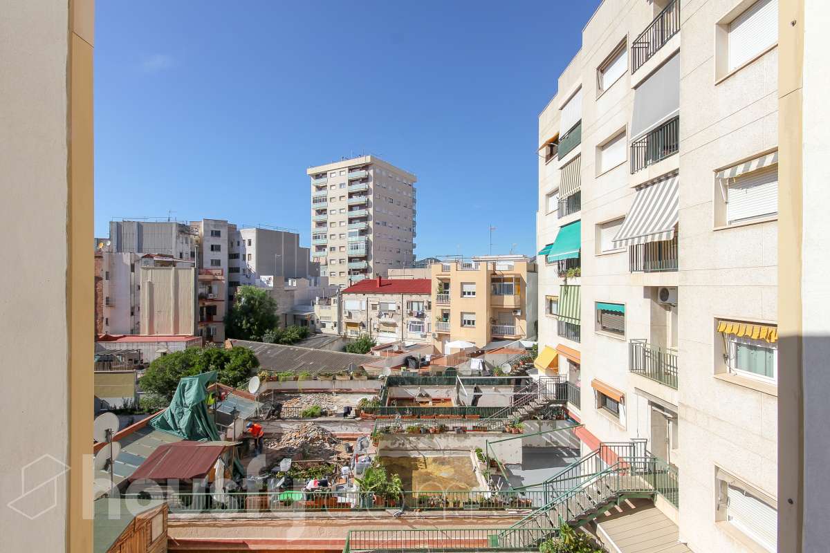 Piso en venta en Passeig Ametllers,  Esplugues de Llobregat-2