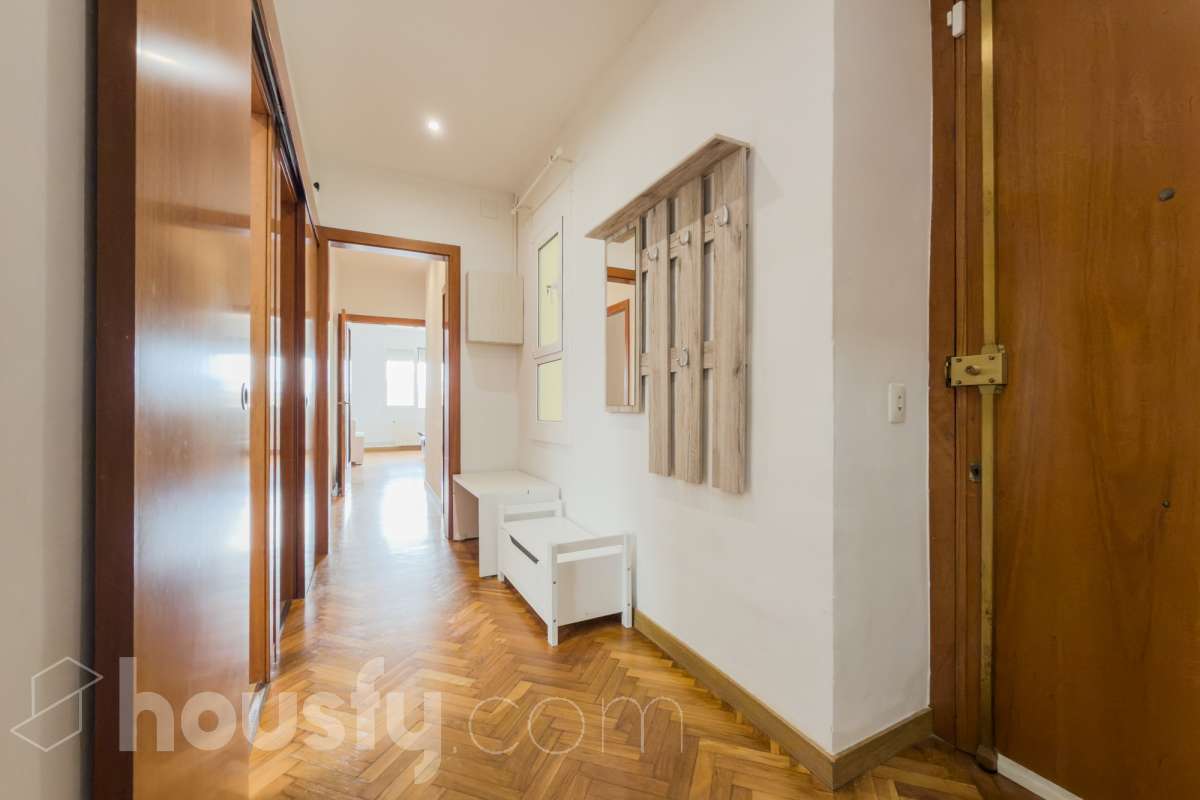 Piso en venta en Carrer de la Indústria, Eixample, Barcelona-1