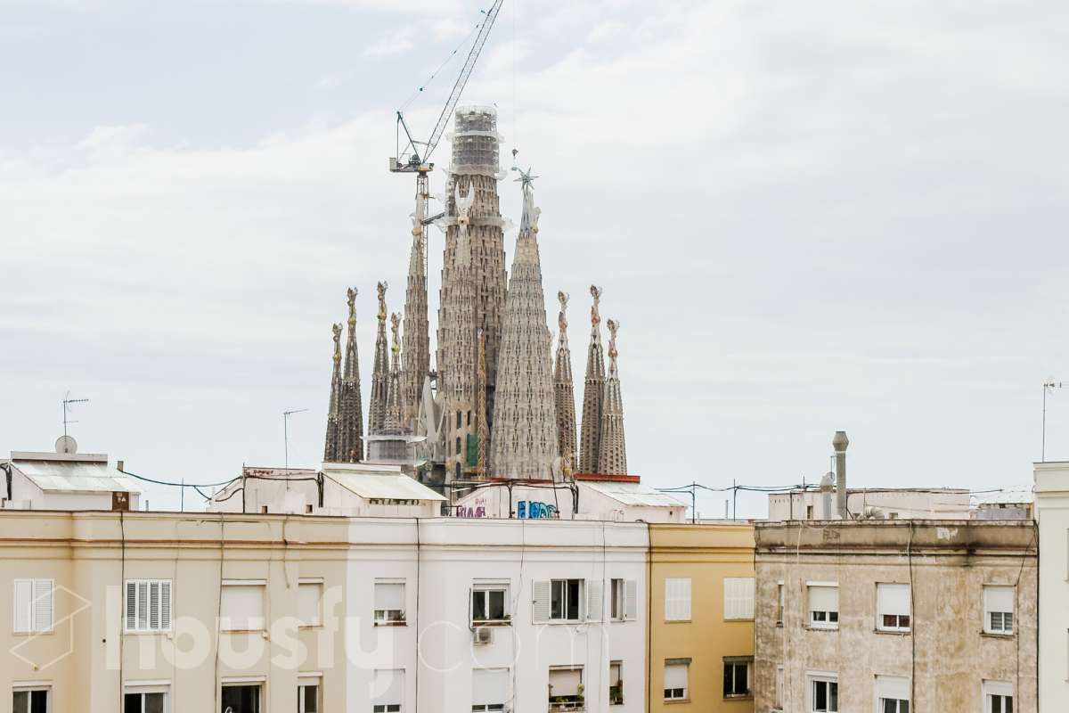 Piso en venta en Carrer de la Indústria, Eixample, Barcelona-0