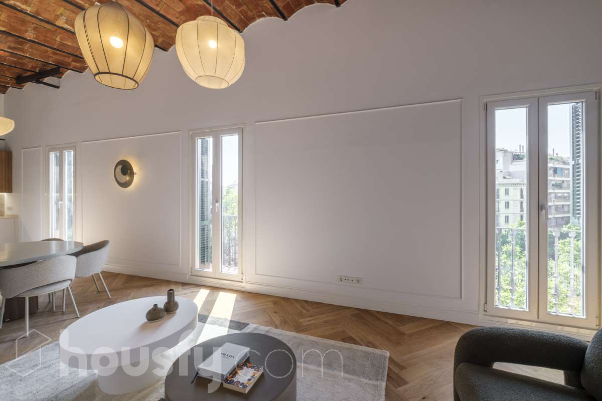 Piso en venta en Gran Via de les Corts Catalanes, Eixample, Barcelona-1