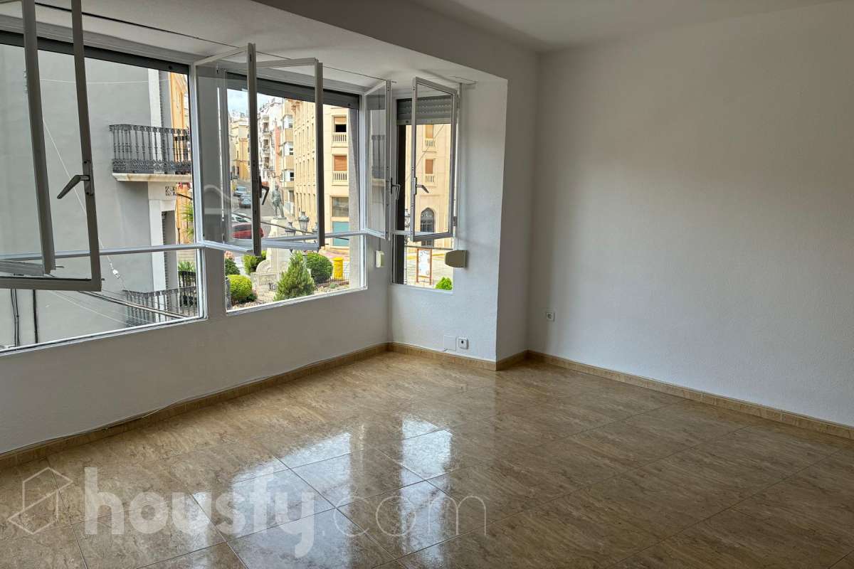 Piso en alquiler en Carrer Major,  Oliva-1