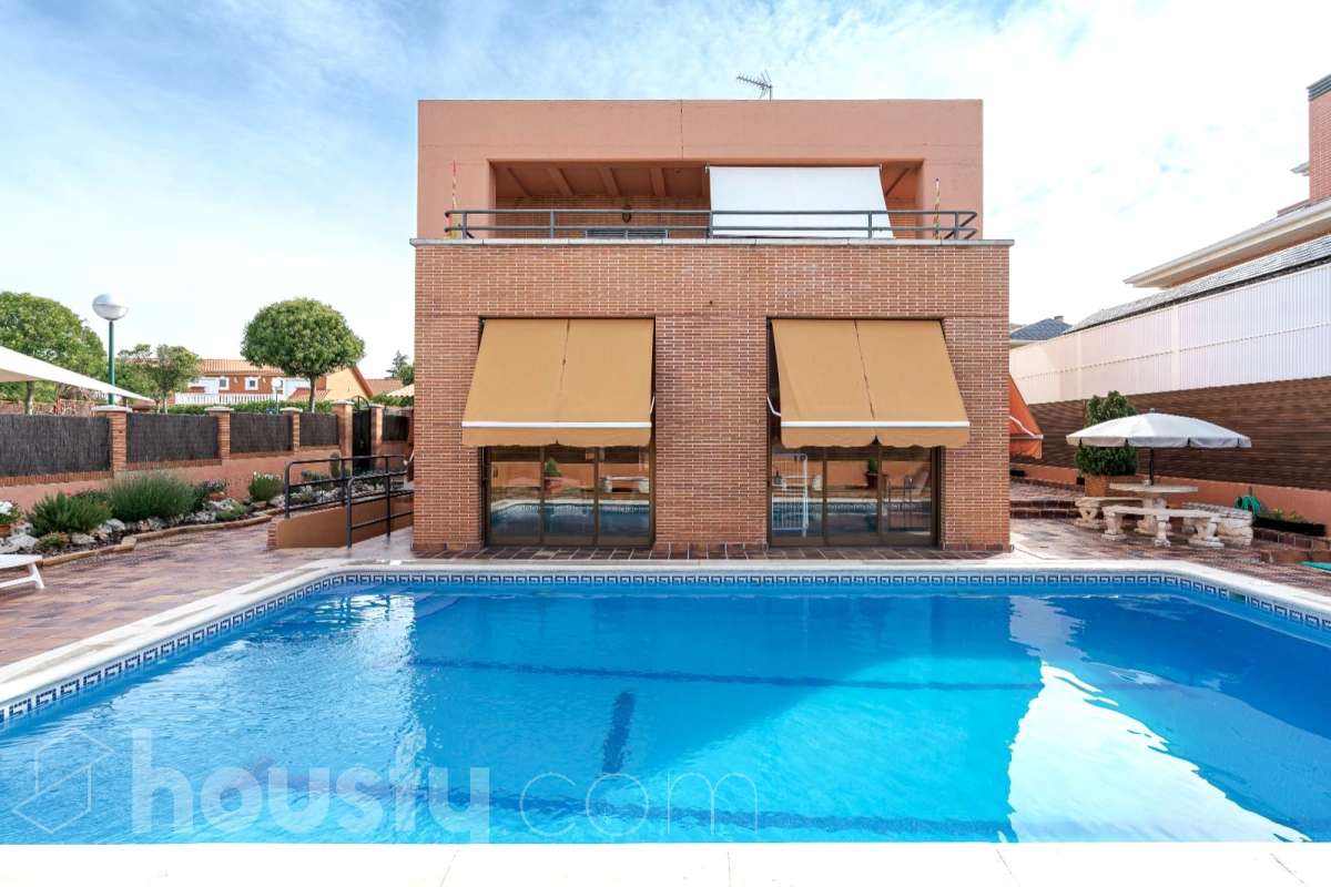 Casa en venta en CL ITALIA,,  Villalbilla-1