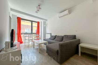 Piso en venta en Cl. Oviedo, Cuatro Caminos, Madrid-0