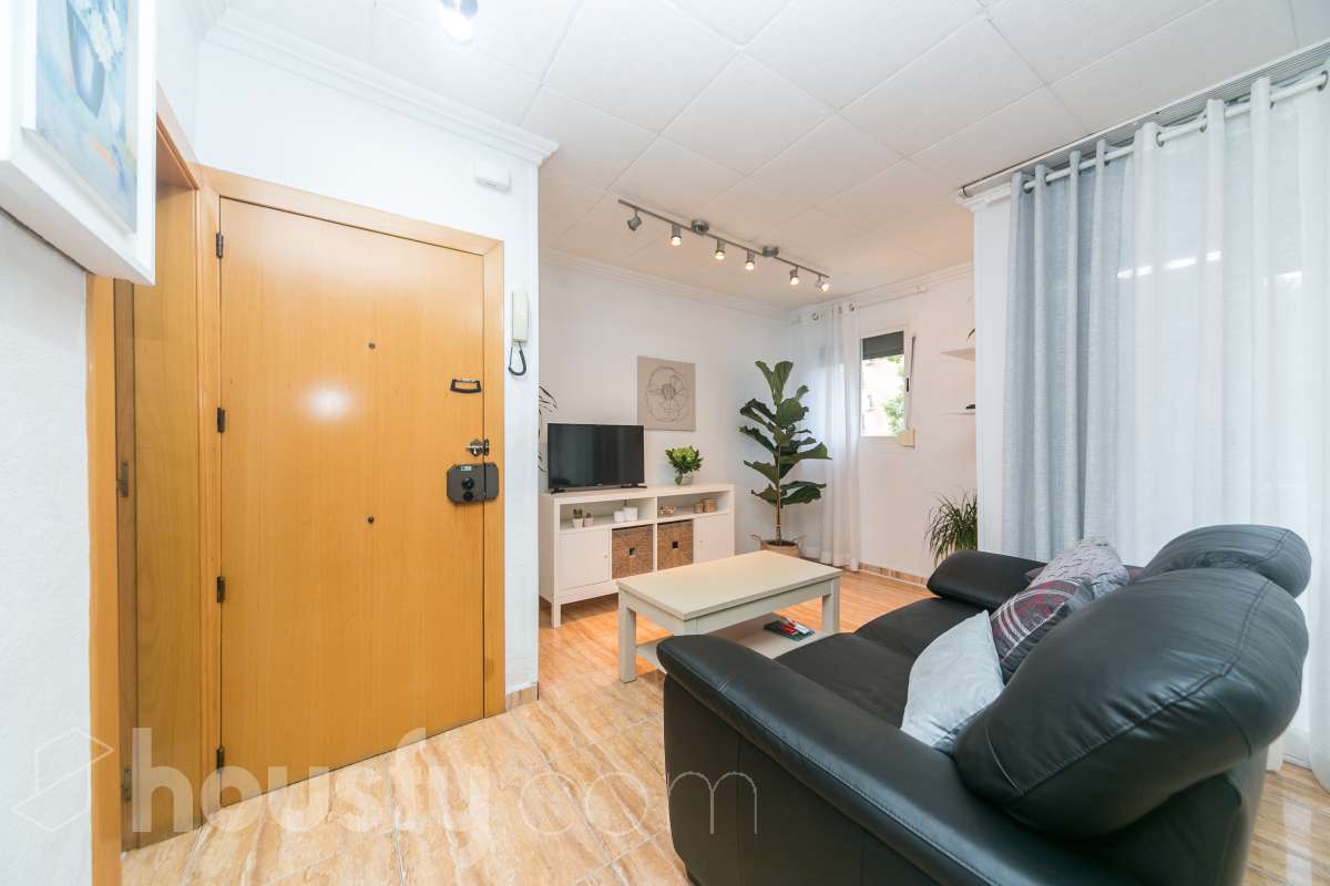 Piso en venta en CL GASELA, Nou Barris, Barcelona-3