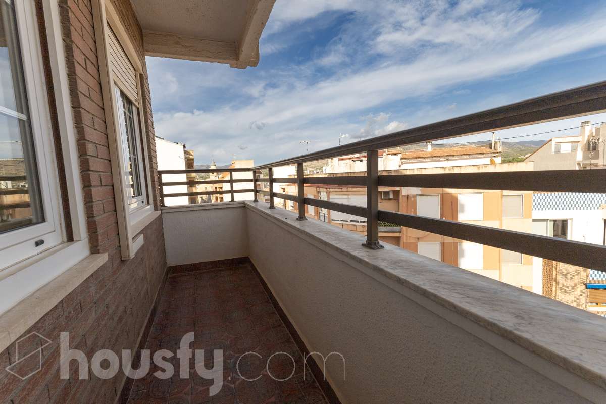 Piso en venta en CL GRAN VIA,,  Sax-3