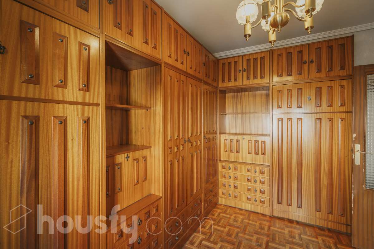 Piso en venta en Calle Aaiún,  Valladolid-2
