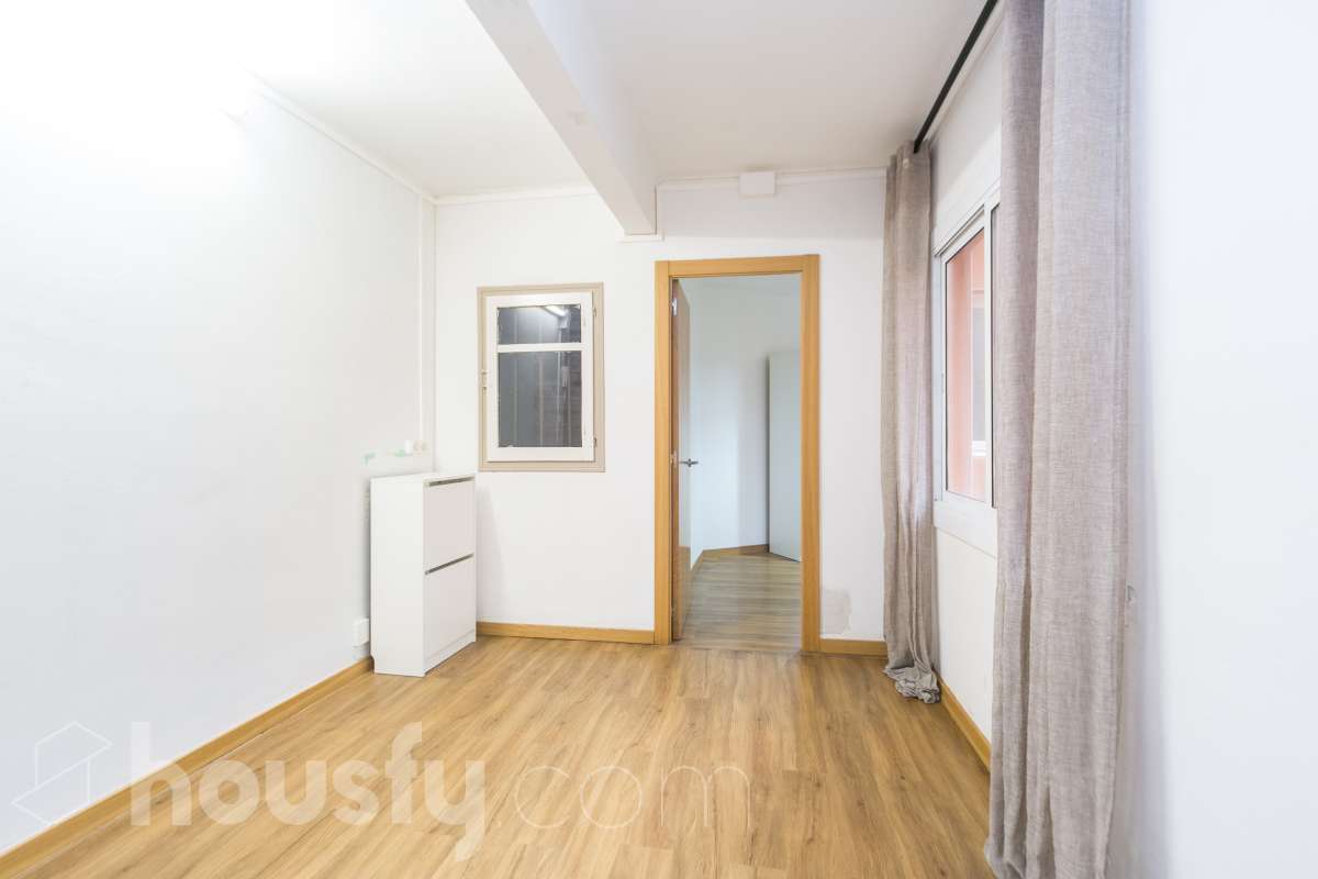 Piso en venta en CL SANTA ALBINA, Horta Guinardó, Barcelona-2