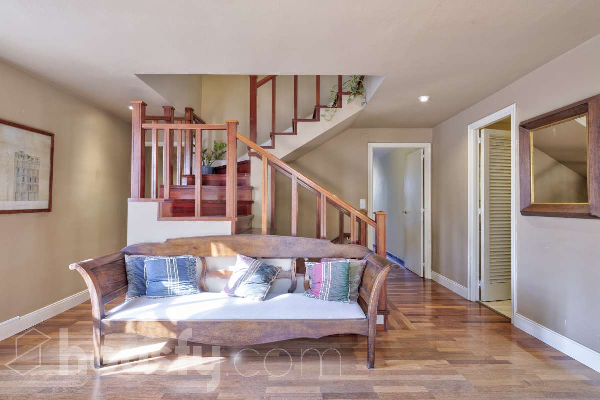 Casa en venta en Carrer Apel·les Mestres,  Cerdanyola del Vallès-2