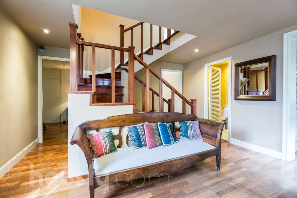 Casa en venta en Carrer Apel·les Mestres,  Cerdanyola del Vallès-2