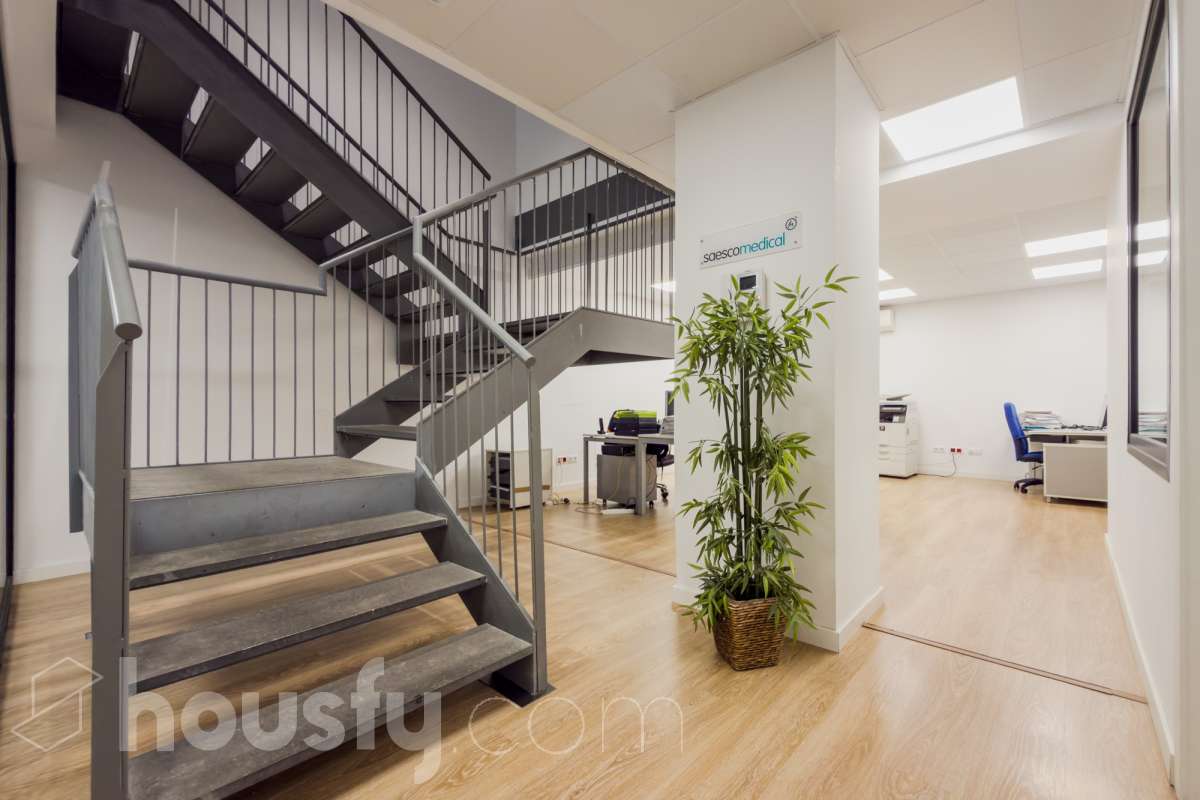 Local en venta en Carrer Vergos, Sarrià-Sant Gervasi, Barcelona-0