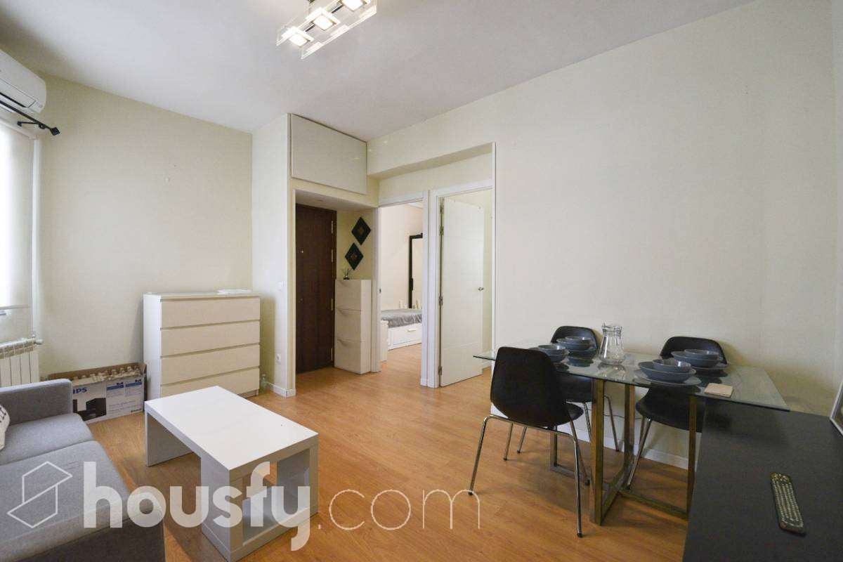 Piso en venta en C. Rosario Romero, Tetuán, Madrid-0