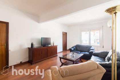 Piso en venta en Carrer de Rosalia de Castro, El Baix Guinardó, Barcelona-0
