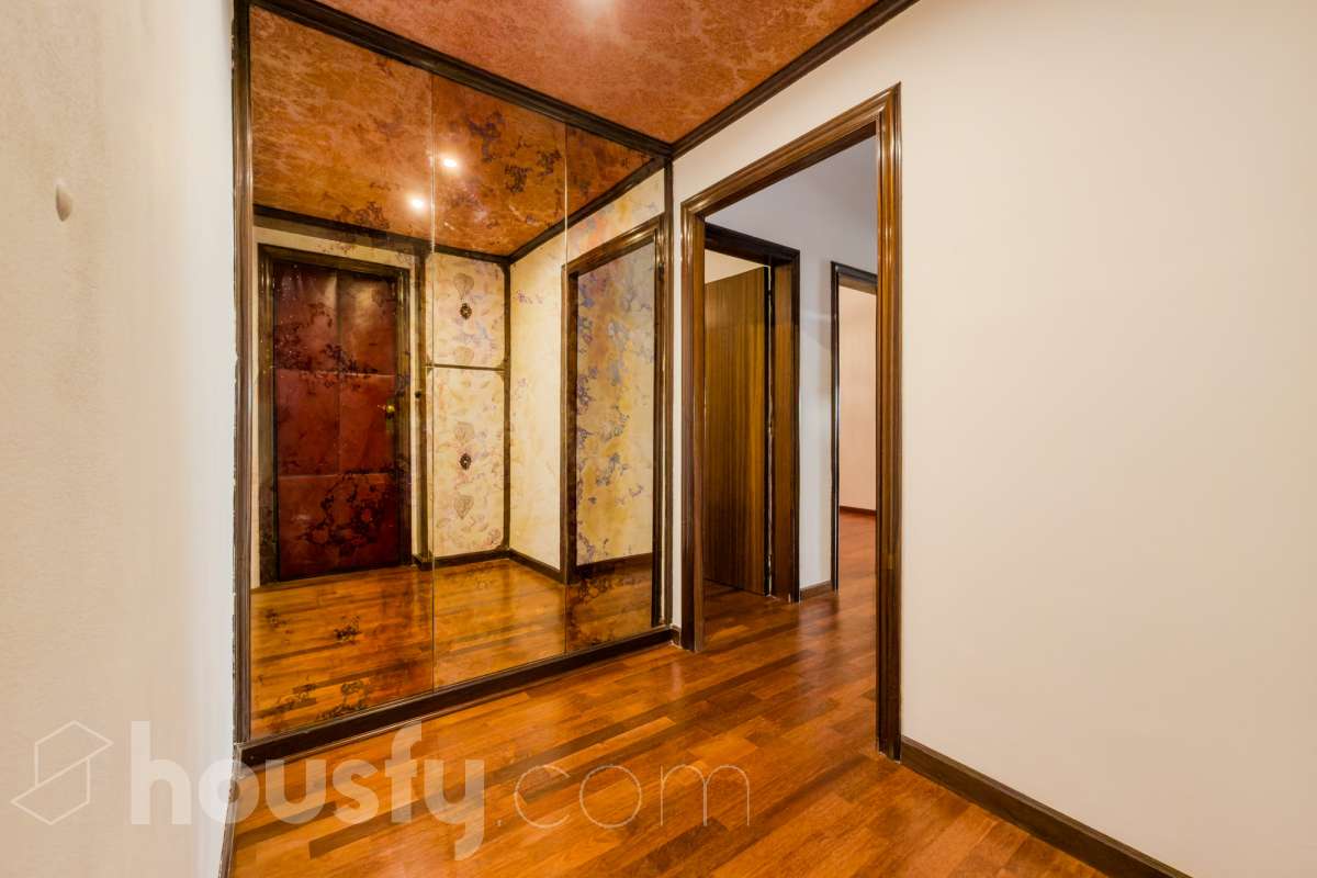 Piso en venta en Carrer de Rosalia de Castro, Horta Guinardó, Barcelona-1