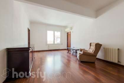 Piso en venta en Carrer de Rosalia de Castro, El Baix Guinardó, Barcelona-0