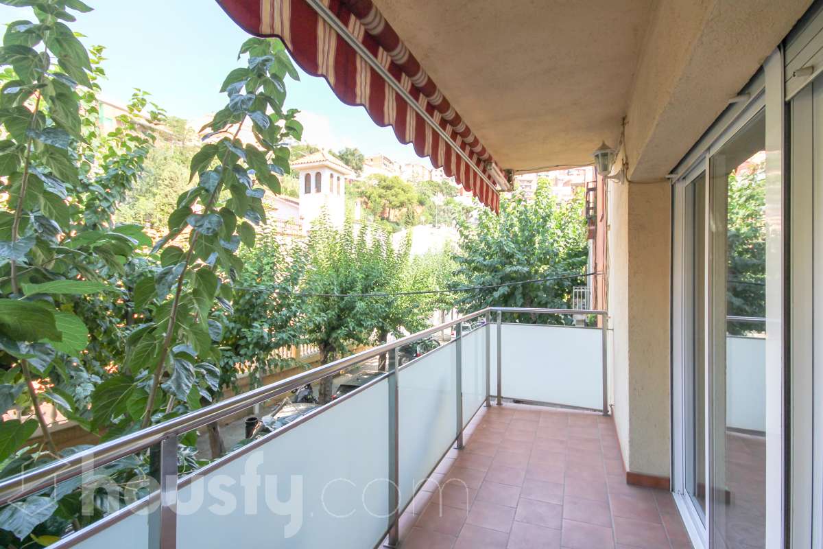 Piso en venta en Carrer Joan Maragall,  Molins de Rei-0