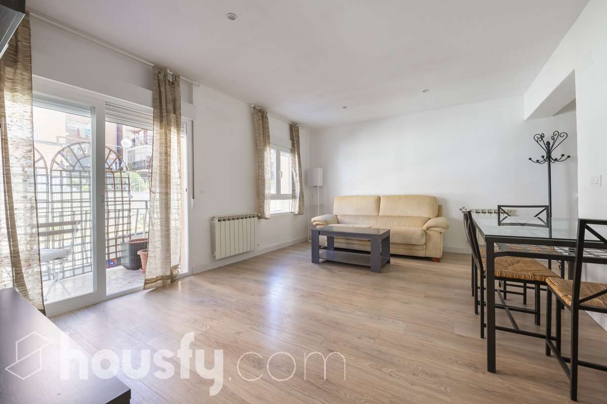 Piso en venta en Cl. San Secundino, Ciudad Lineal, Madrid-2
