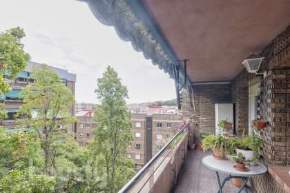 Piso en venta en Passeig Valldaura, La Guineueta, Barcelona-0