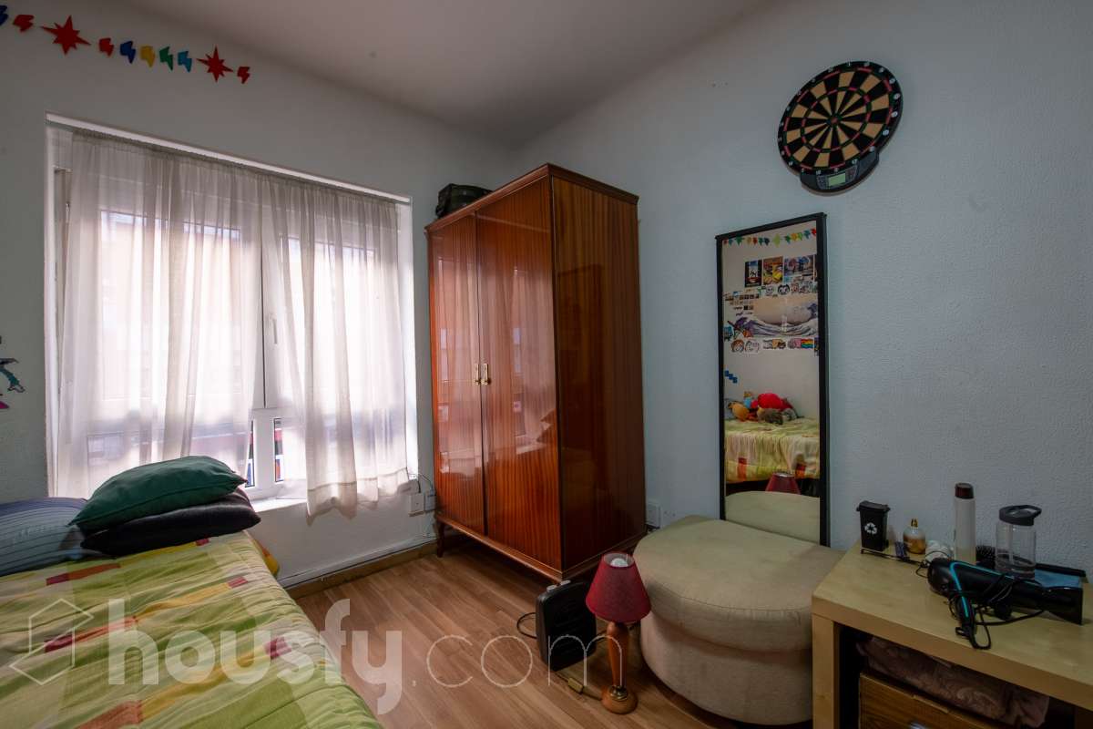 Piso en venta en Calle Eduardo Martínez Torner, Buenavista-Ería-Montecerrao, Oviedo-3