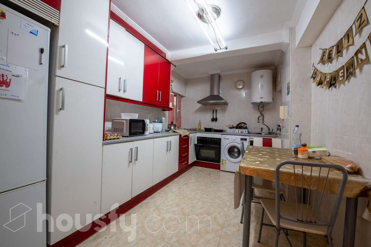 Piso en venta en Calle Eduardo Martínez Torner, Buenavista-Ería-Montecerrao, Oviedo-4