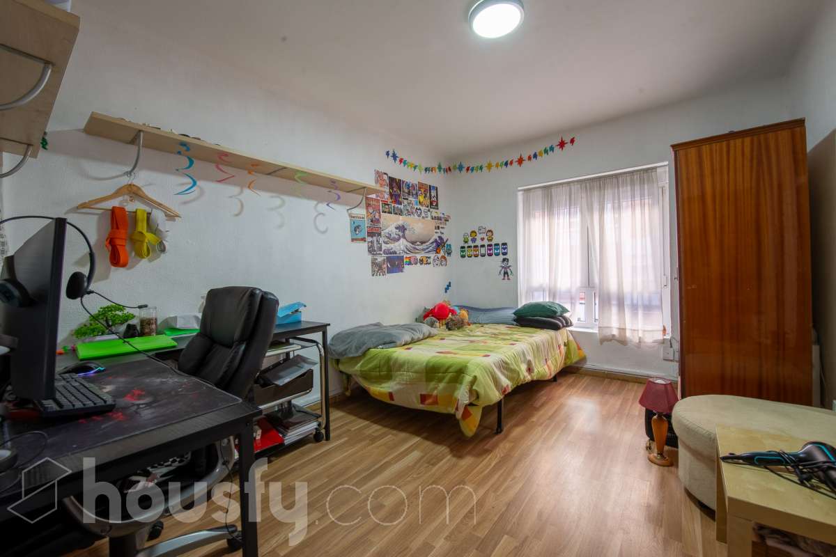 Piso en venta en Calle Eduardo Martínez Torner, Buenavista-Ería-Montecerrao, Oviedo-3