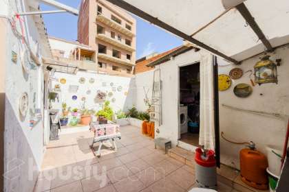 Casa en venta en Carrer Valls D'Andorra, San Roc - El Remei, Badalona-0