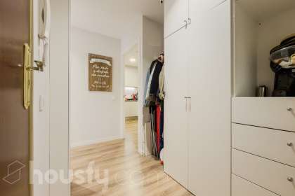 Piso en venta en Carrer Mallorca, El Camp de l'Arpa del Clot, Barcelona-0