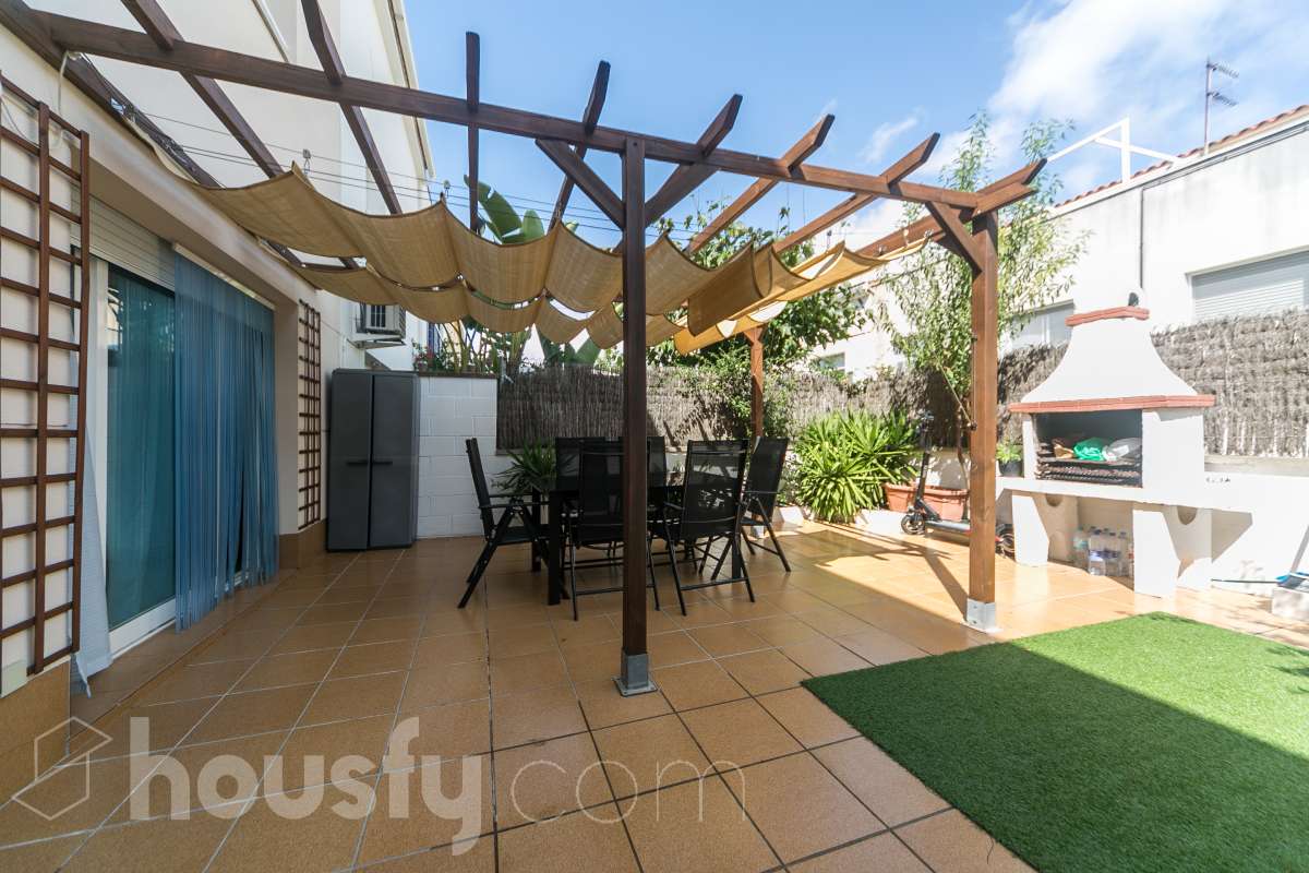 Casa en venta en Carrer de la Pica d'Estats,  Vilanova i la Geltrú-0