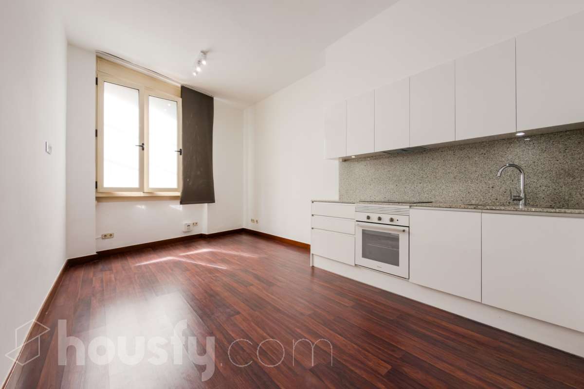 Piso en venta en Carrer Balmes, Sarrià-Sant Gervasi, Barcelona-0